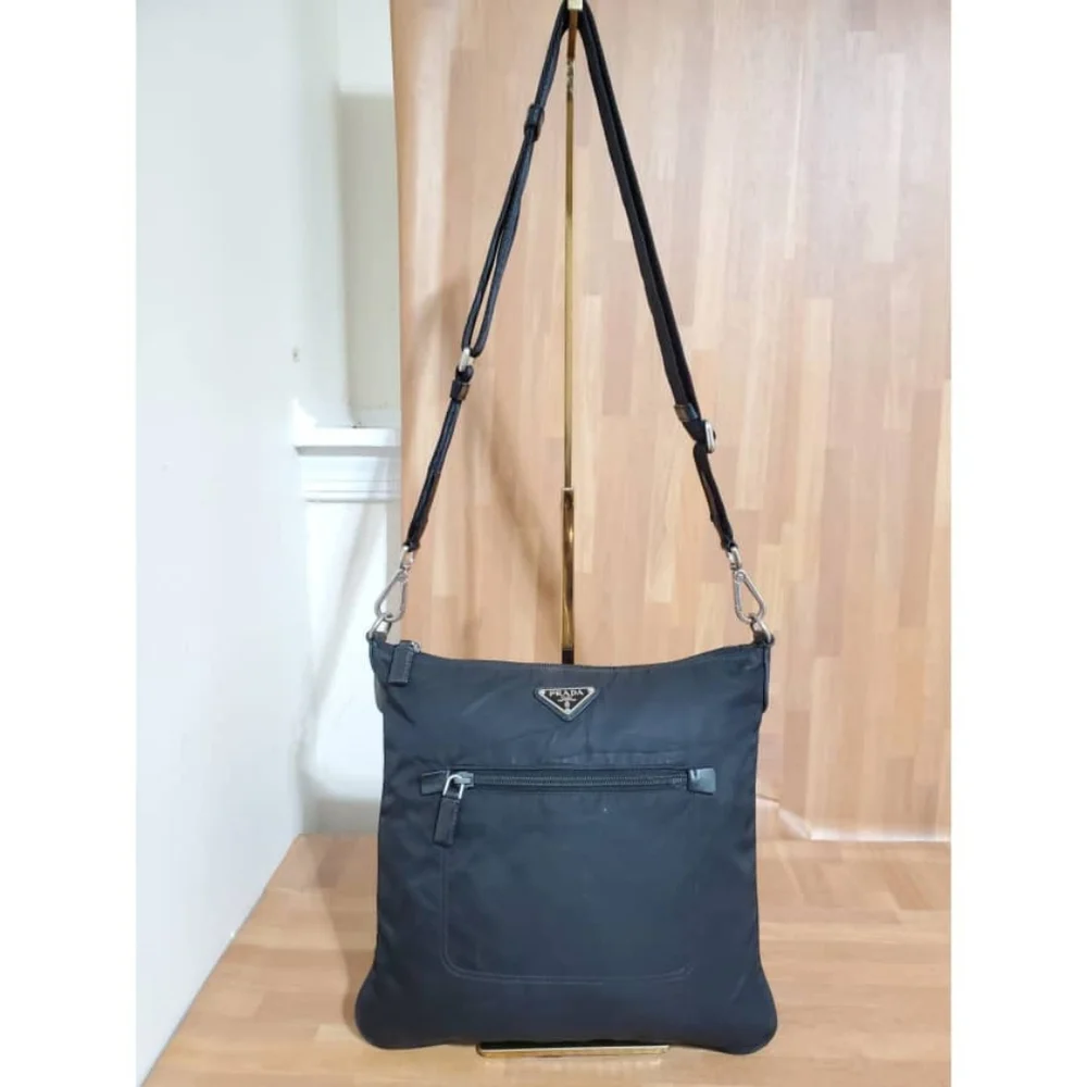 Authentic Prada Black Tessuto Nylon Messenger Crossbody Bag - Picture 5 of 12